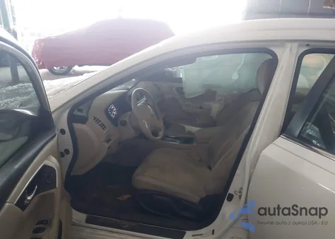 2016 Nissan Altima 2.5 из США, поврежденный, VIN 1N4AL3AP3GC205089